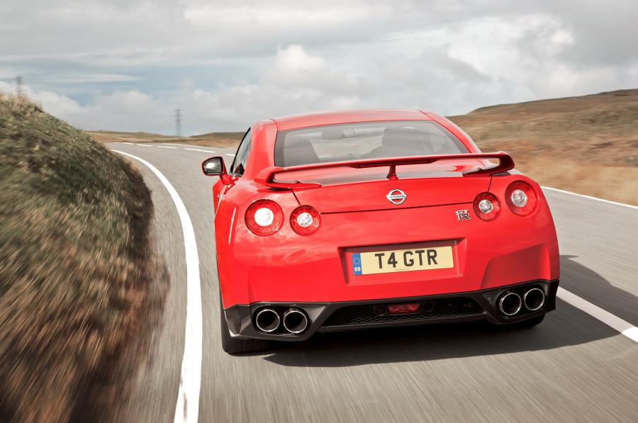  Nissan GT-R 2007 года  (фото 333 из 480)